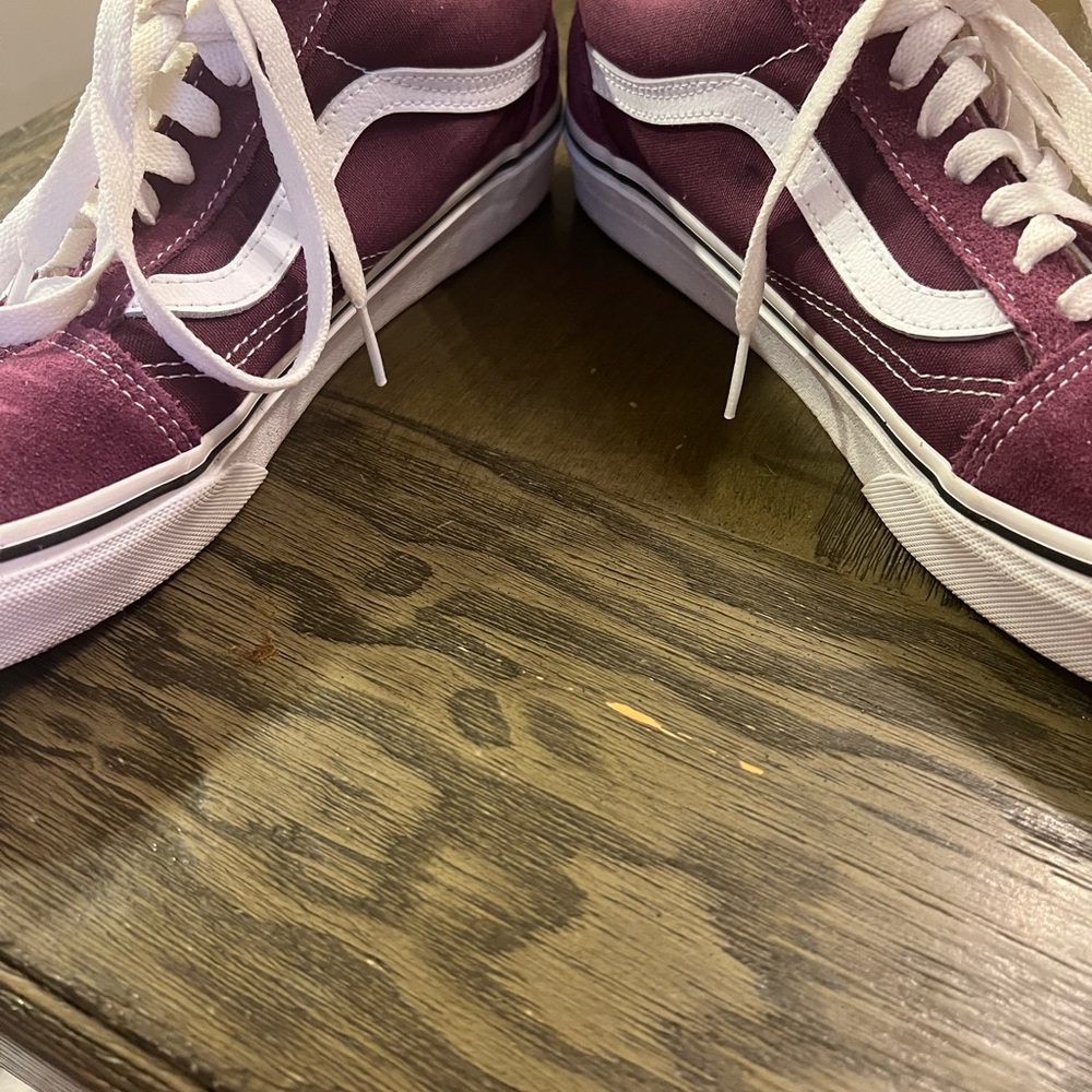 Vans Old Skool Shoes - Picture 2 of 7